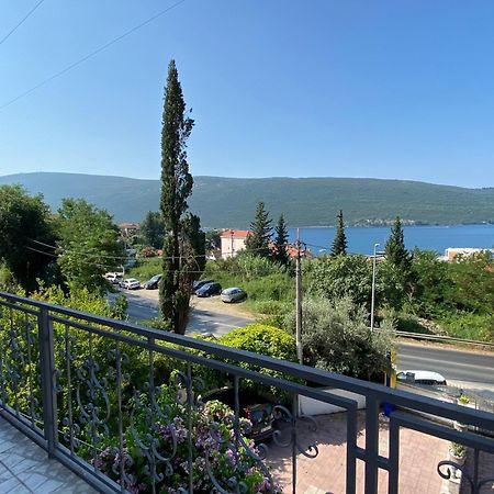 Vila Corovic Kumbor Bagian luar foto