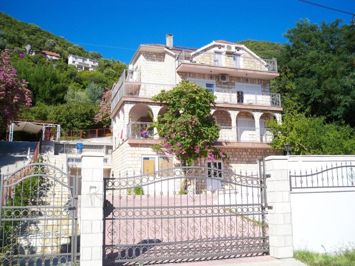 Vila Corovic Kumbor Bagian luar foto