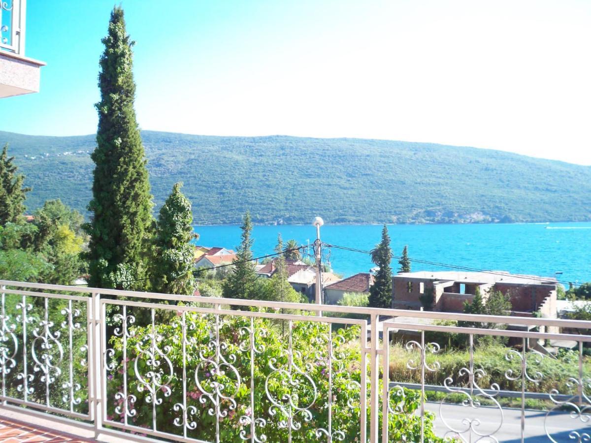 Vila Corovic Kumbor Bagian luar foto