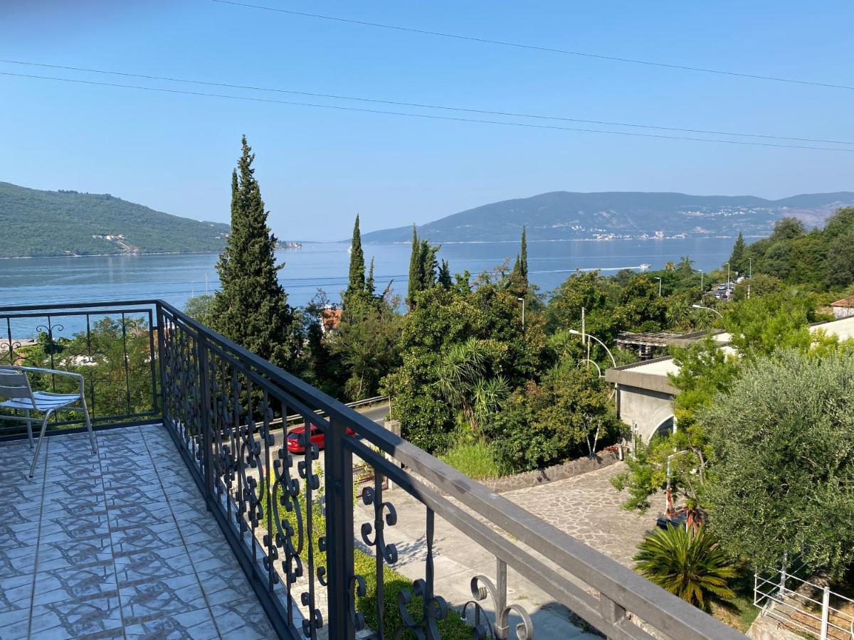 Vila Corovic Kumbor Bagian luar foto