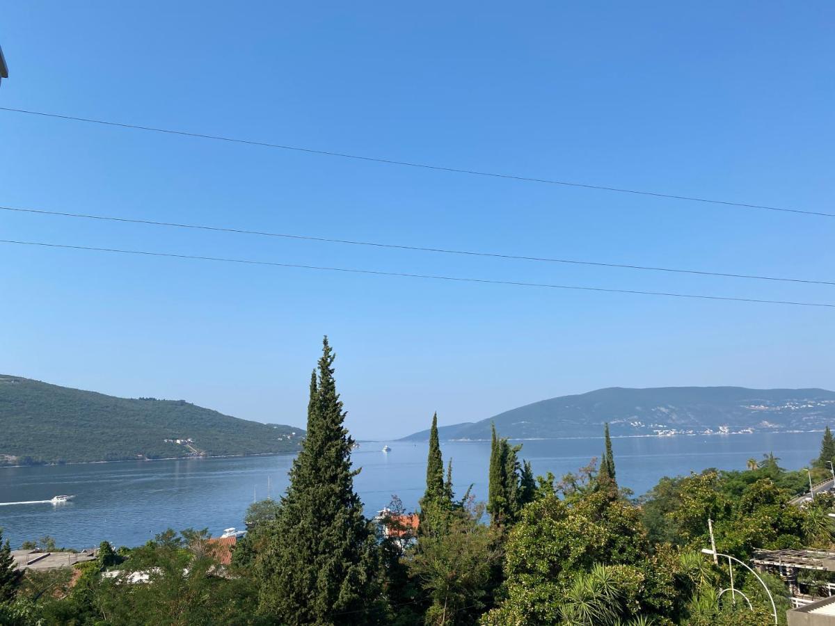 Vila Corovic Kumbor Bagian luar foto