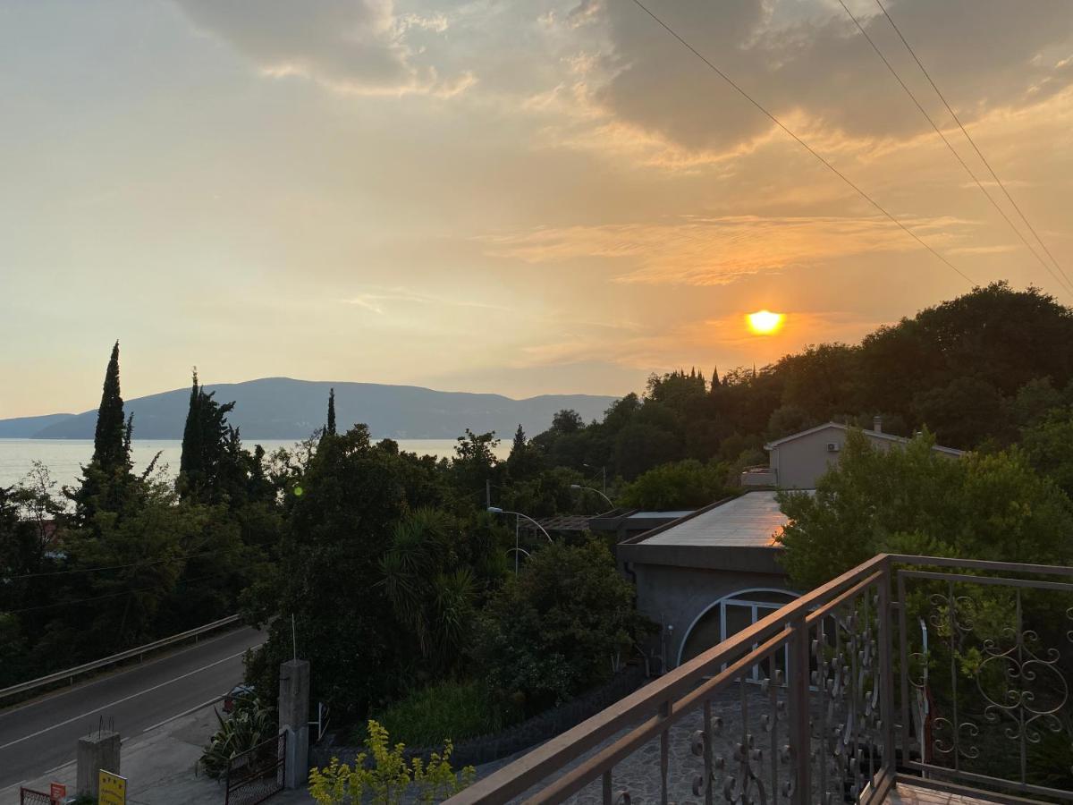 Vila Corovic Kumbor Bagian luar foto