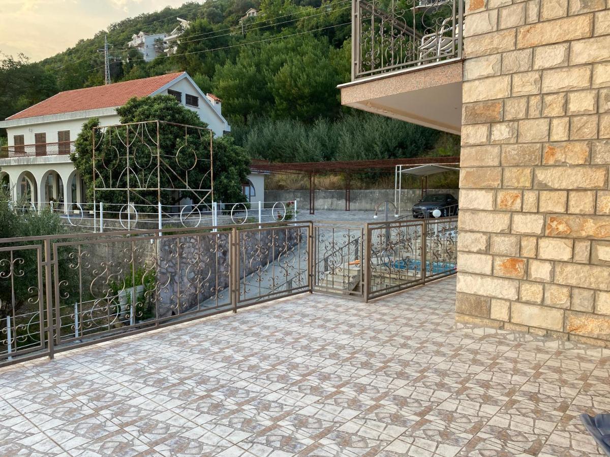 Vila Corovic Kumbor Bagian luar foto